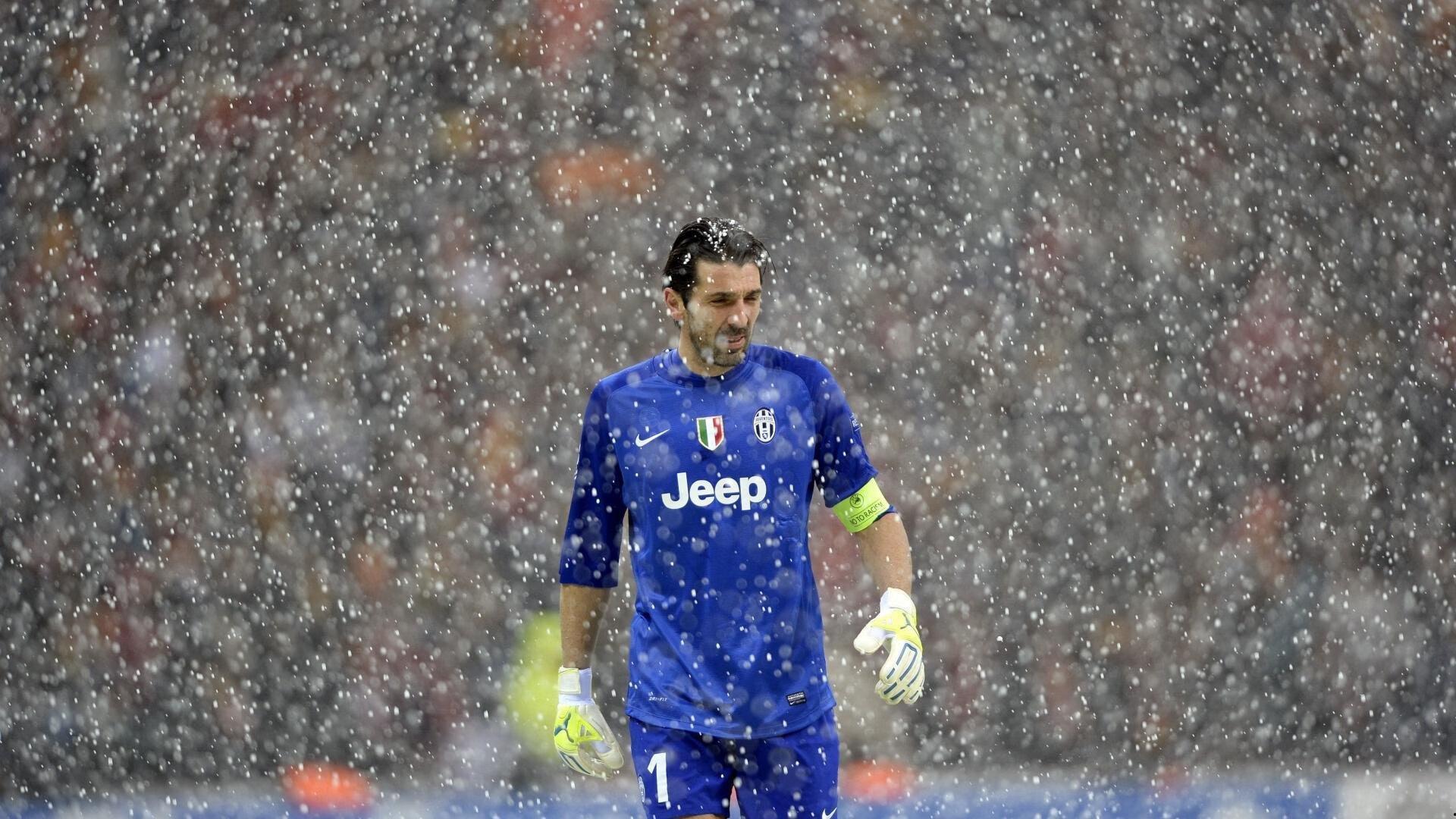 孔帕尼，球队表现并不差，我们本可以赢下比赛